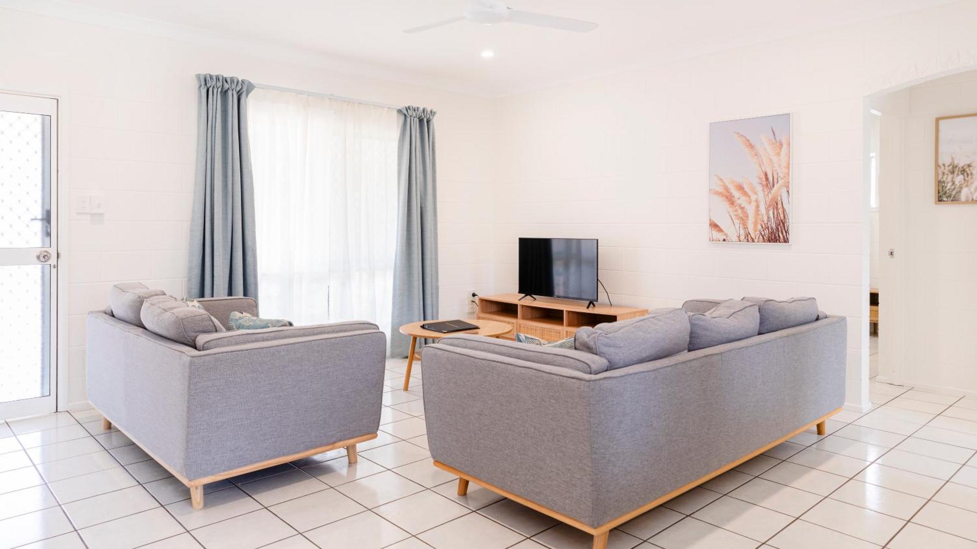 Palm View Holiday Apartments 보엔 외부 사진