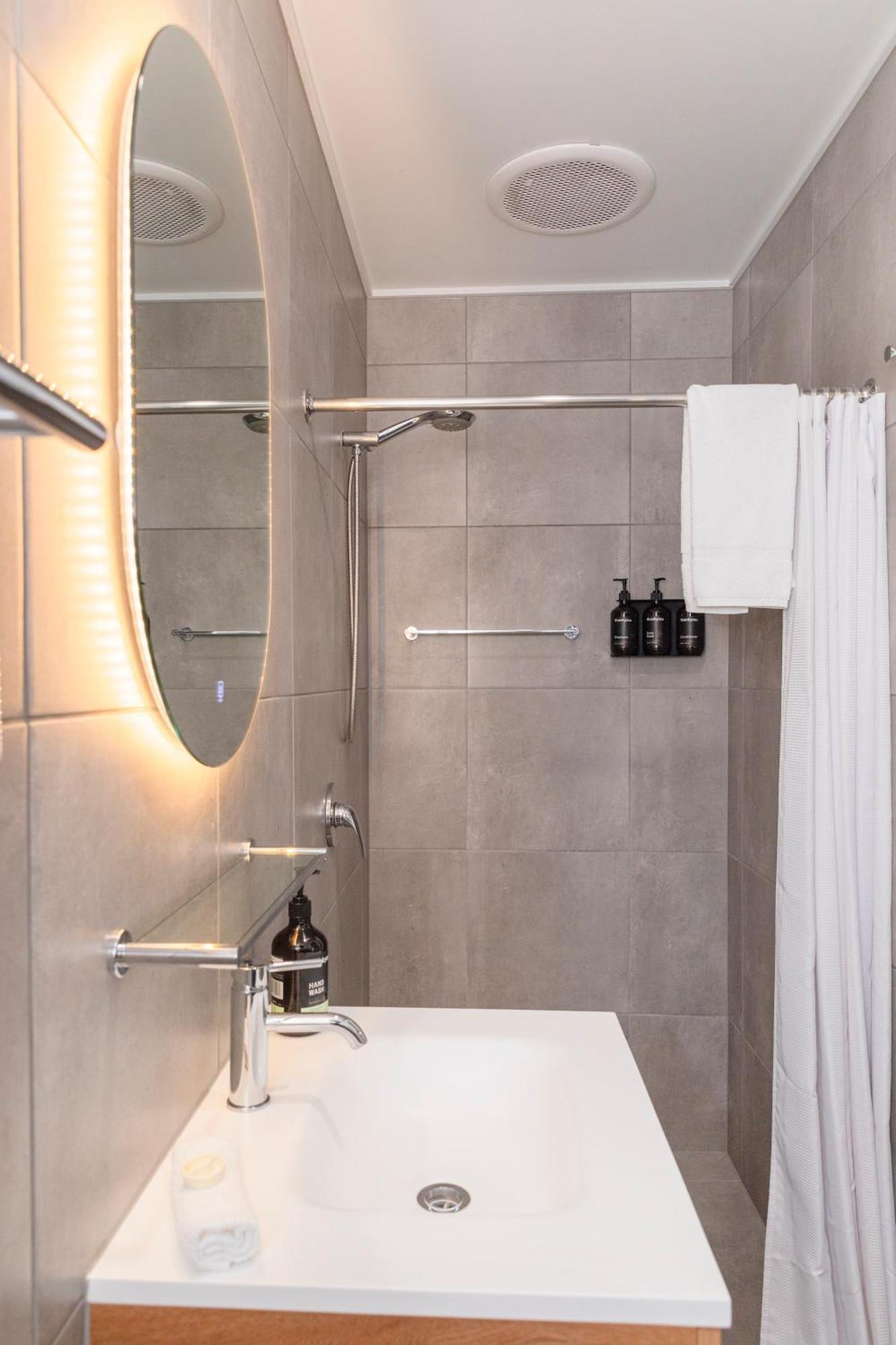 Palm View Holiday Apartments 보엔 외부 사진