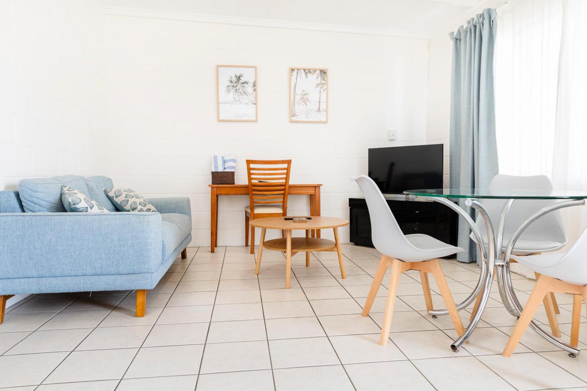 Palm View Holiday Apartments 보엔 외부 사진