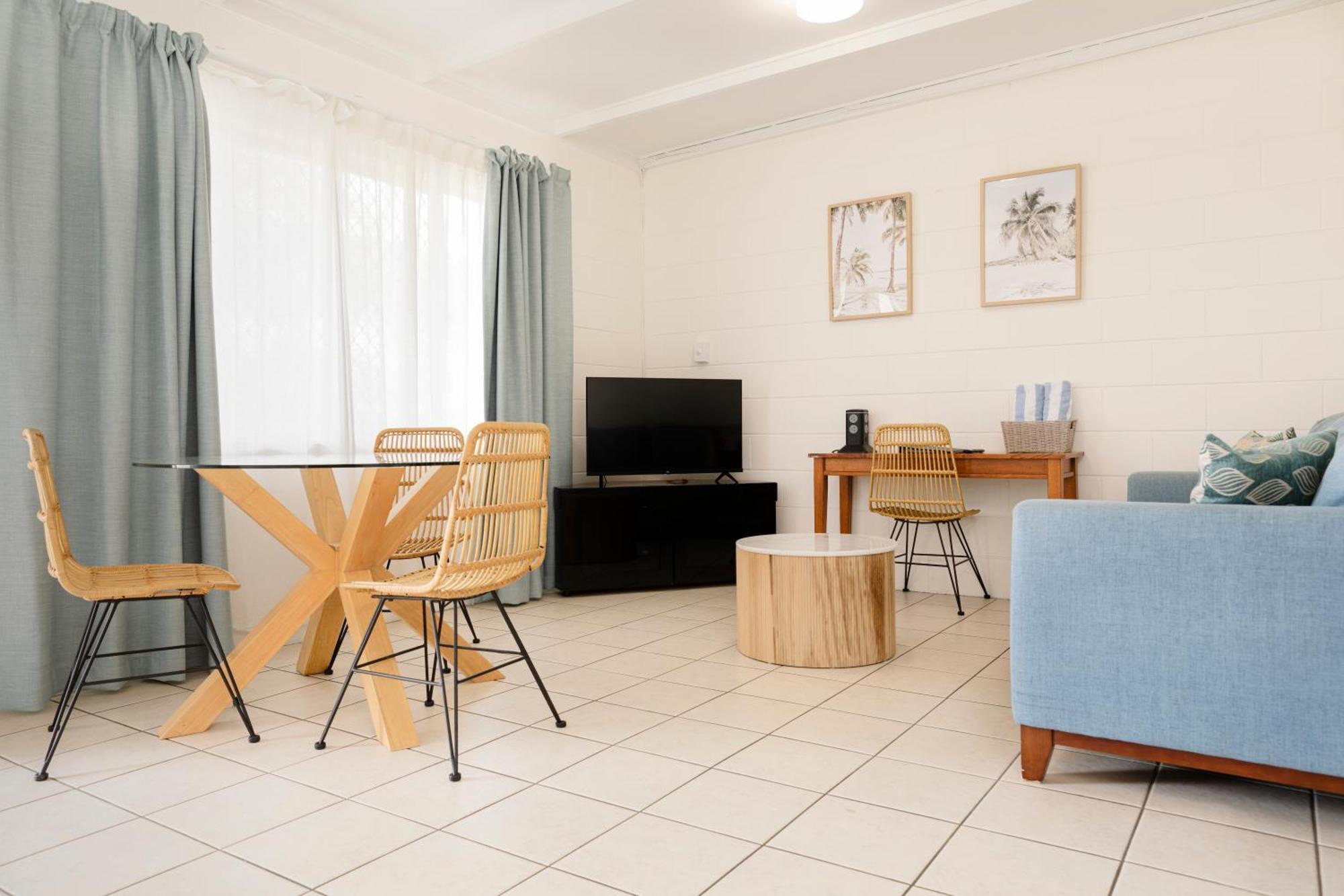 Palm View Holiday Apartments 보엔 객실 사진