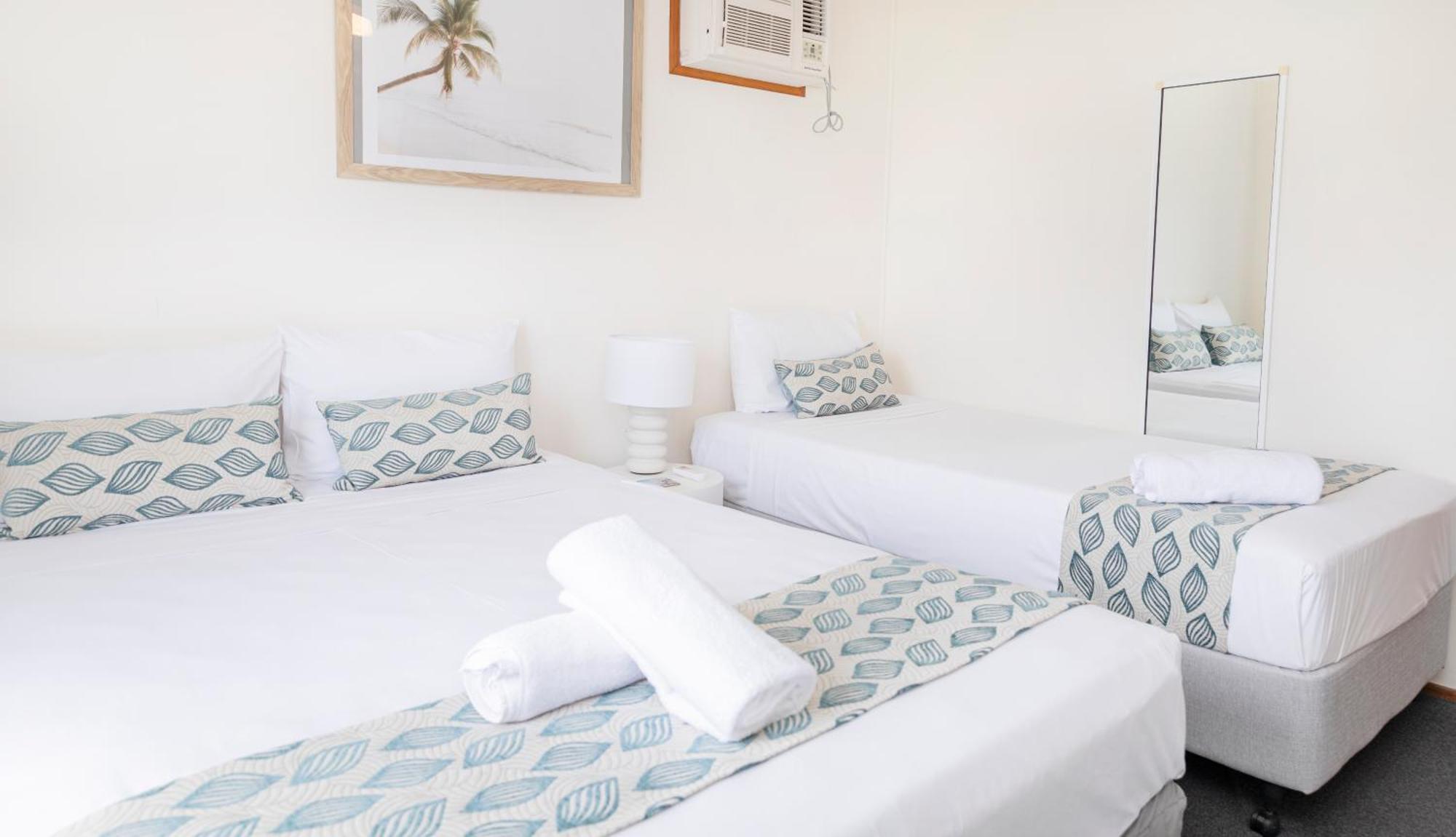Palm View Holiday Apartments 보엔 외부 사진