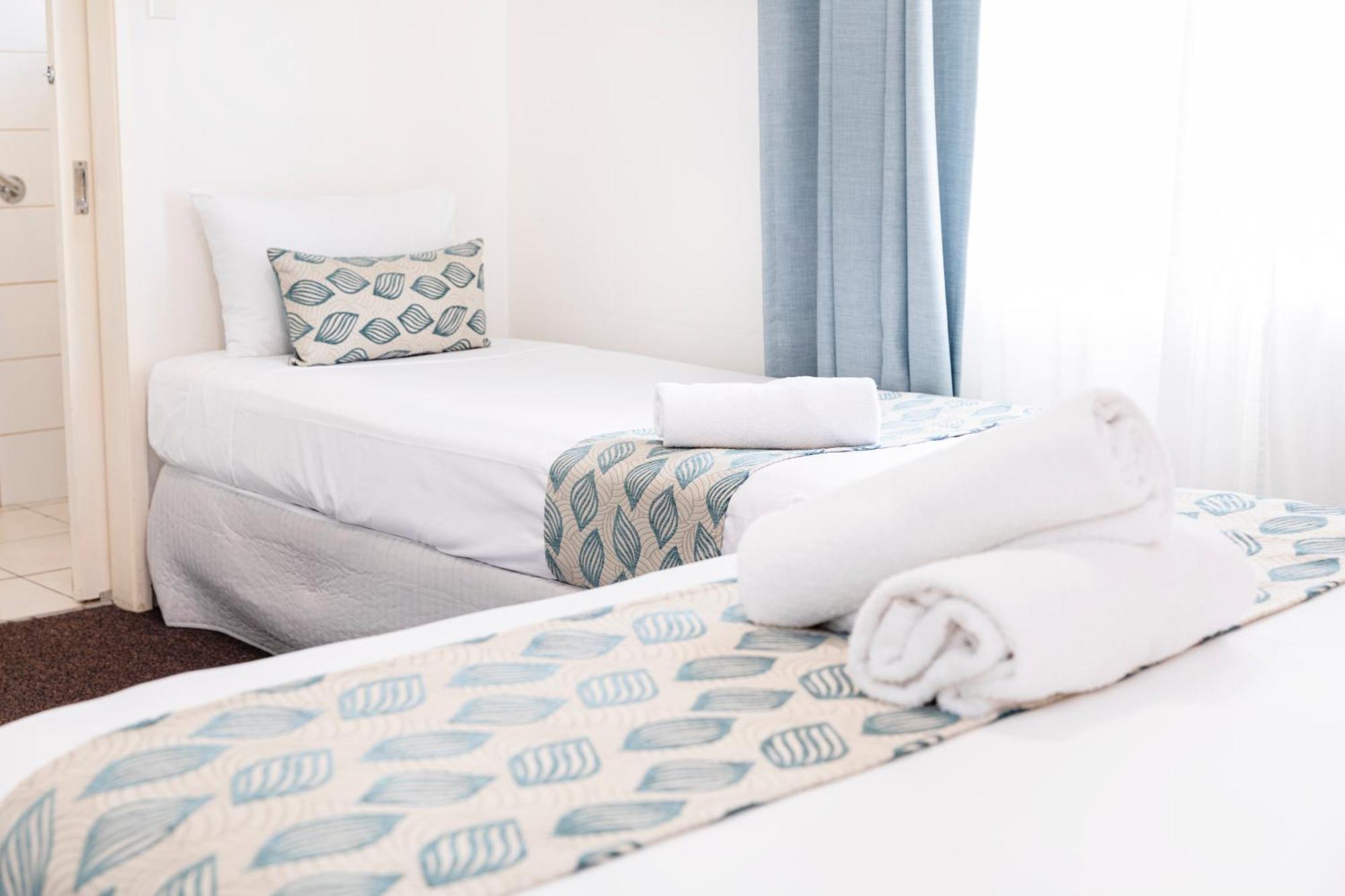Palm View Holiday Apartments 보엔 외부 사진